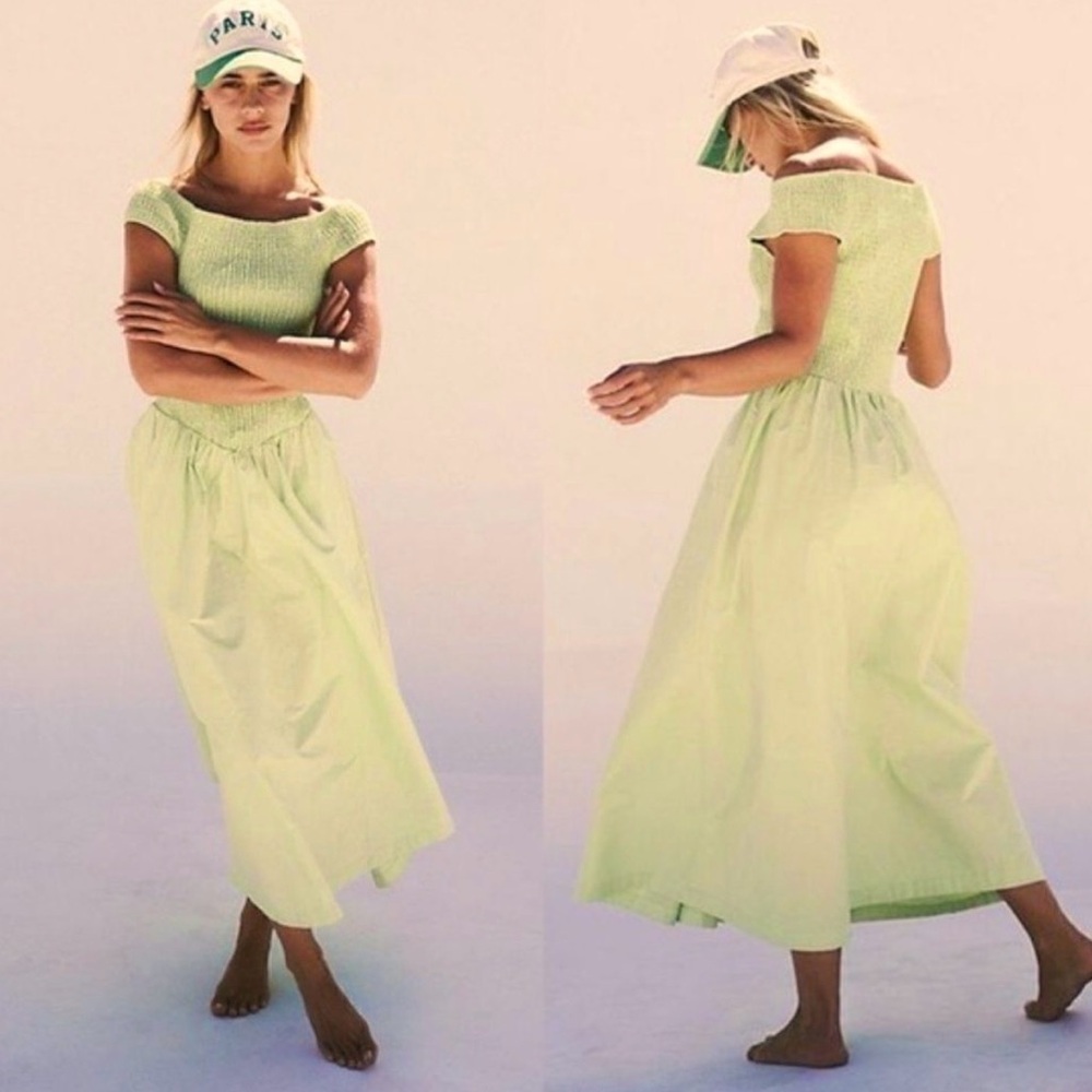 Free People Women's Lime Green Ceci Smocked Midi
Dress size XS